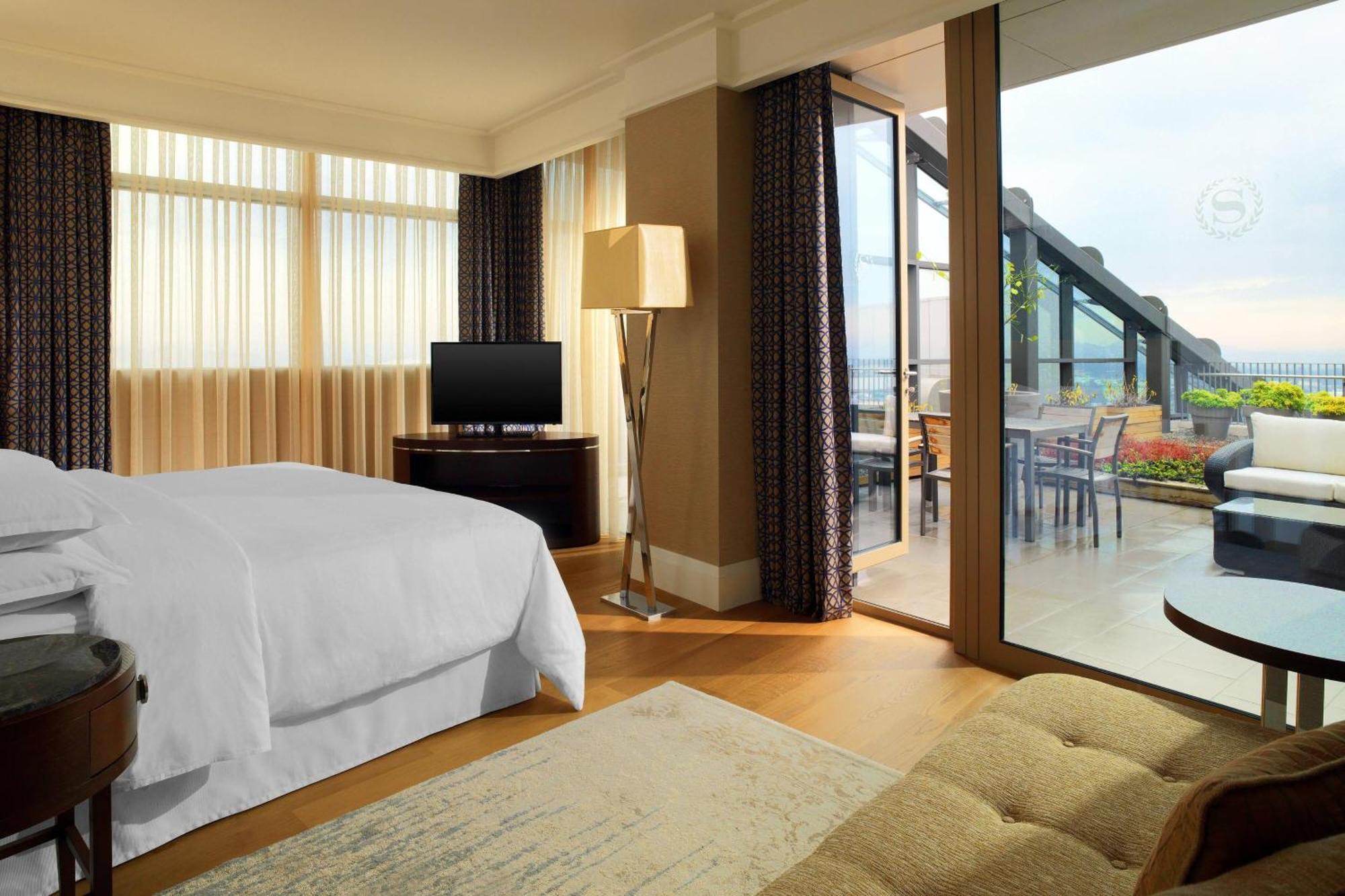 Otel Sheraton Grand 5*